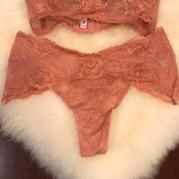 NWT Victorias Secret Angels peach semi bra set! - Picture 3 of 4